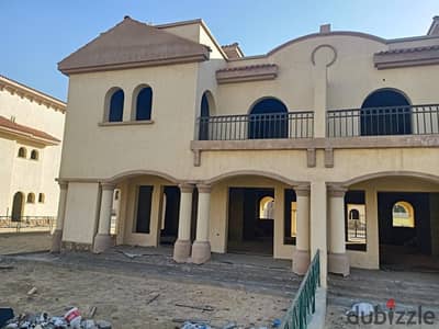 For sale in Rehab Hills a twin villa without interior finishing at a prime location
