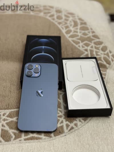 iphone 12 Pro max 256 Giga  حالته ممتازه كسر زيرو مفهوش عيوب نهاءي