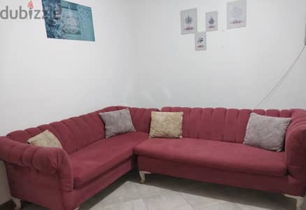 ركنة لونها توبى