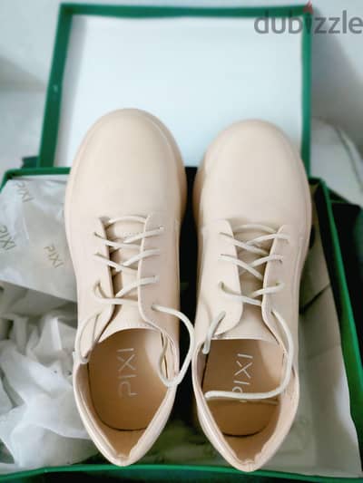 PIXI shoes
