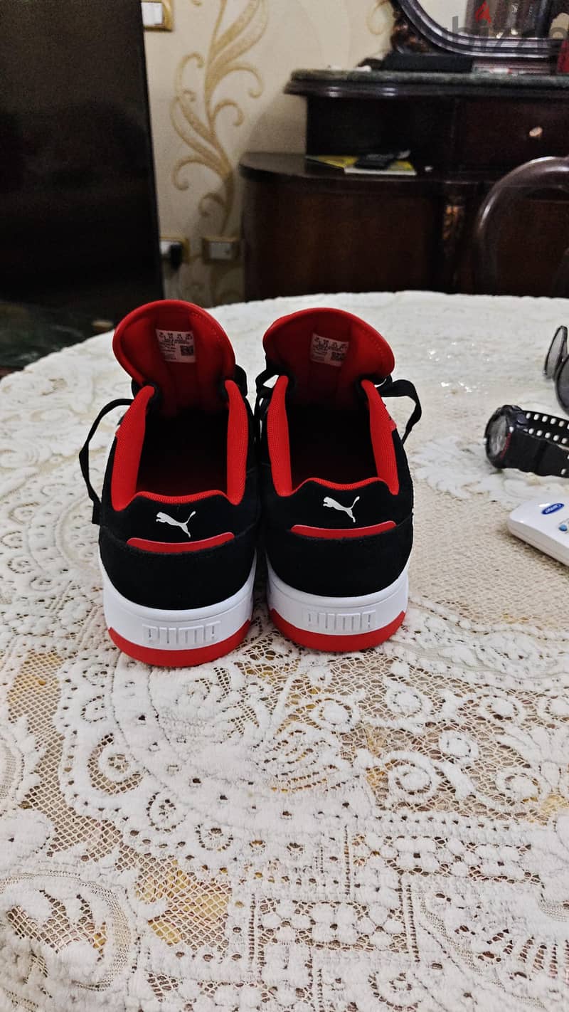 sneakers shoes 2