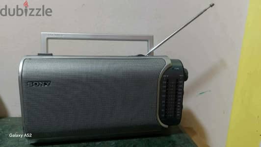 راديو سوني ياباني 2 موجه بحاله ممتازه. . . .  2 bands  Am Fm