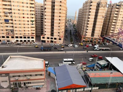 شقة  علي  محور المحمودية مباشر