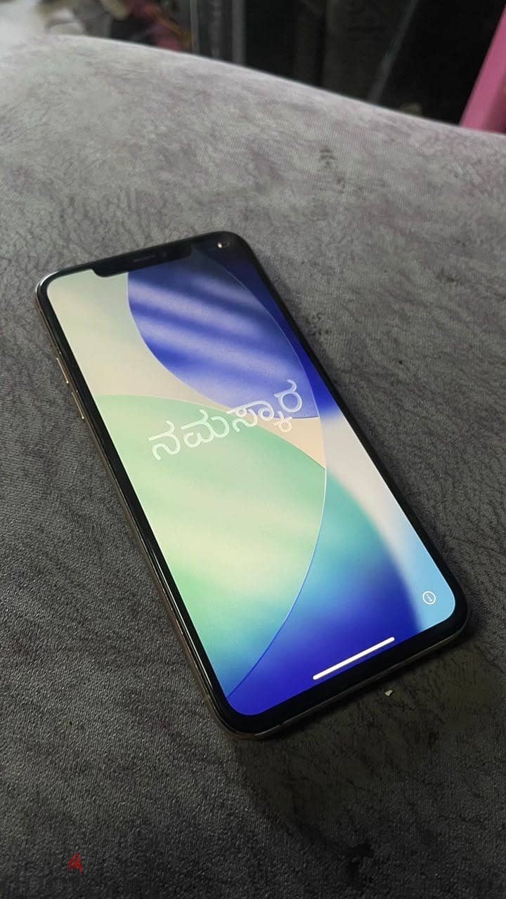 Apple - iPhone 11 Pro Max 1
