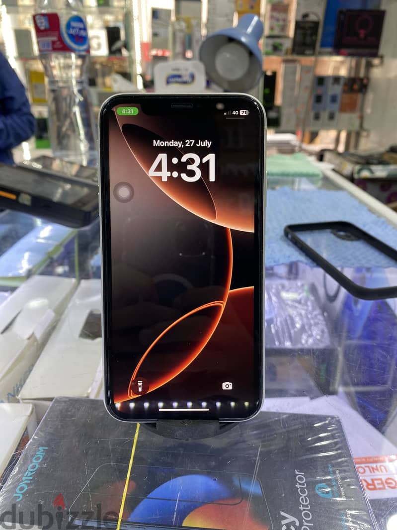 Apple - iPhone XR 2