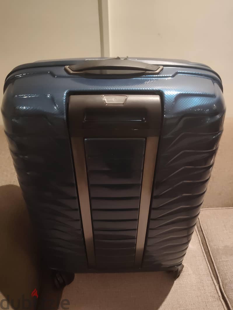Samsonite medium made in Europe 2