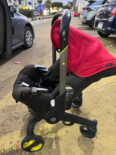 Stroller can be turned into  at seat