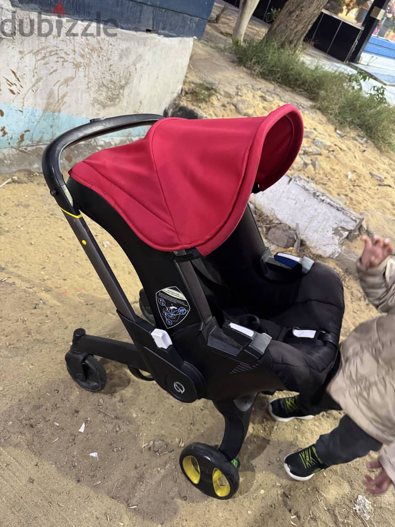 Stroller can be turned into  at seat 2