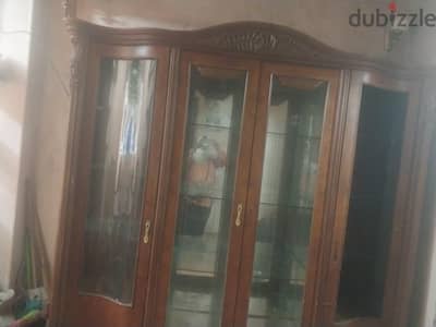 نيش كلاسك كبير 4 ضلفة خشب متين بحاله ممتازه