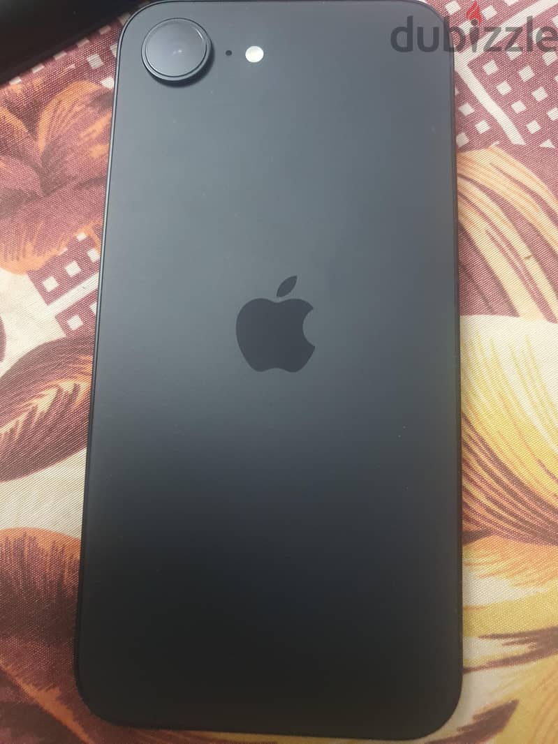Apple - iPhone 16e 1