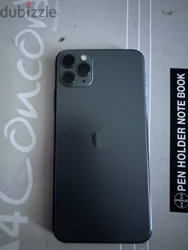 Apple - iPhone 11 Pro Max 4
