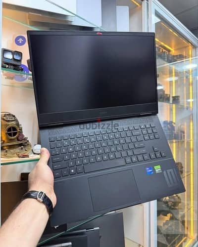 HP Omen 16 Gaming كور i9 جيل 13 فئة HX بكارت RTX 4060 فعلي 8 جيجا