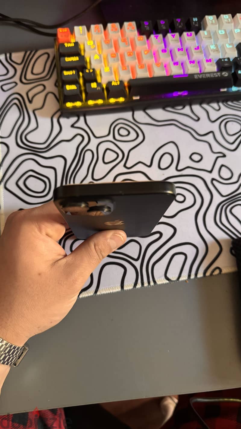 Apple - iPhone 15 1