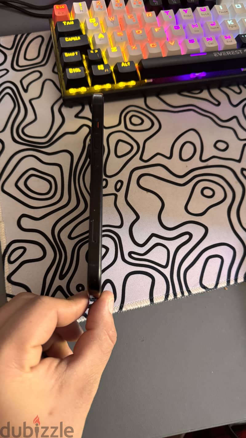 Apple - iPhone 15 2