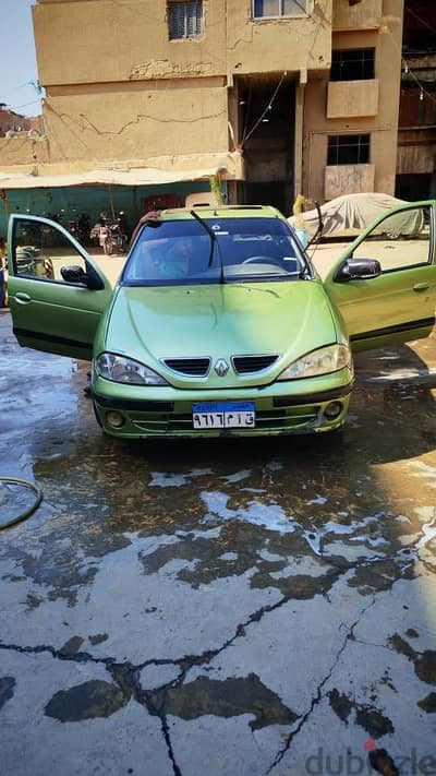 رينو ميجان 2000