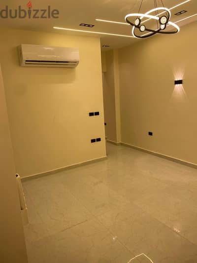 شقة  للإيجار بالزمالك  30 شارع بهجت على