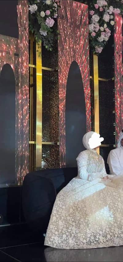 فستان خطوبة اوف وايت