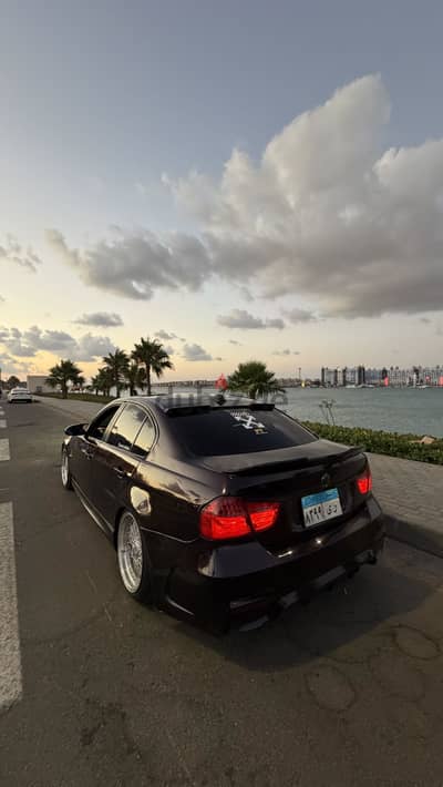 Bmw e90 320  بي ام دبيلو