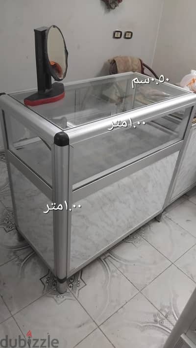 ديكور محل للبيع