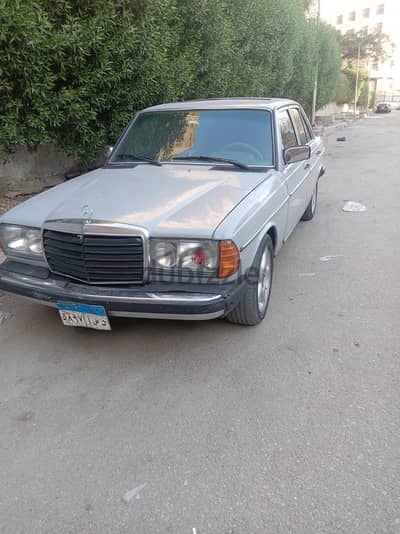 مرسيدس بنز اي 200 1984