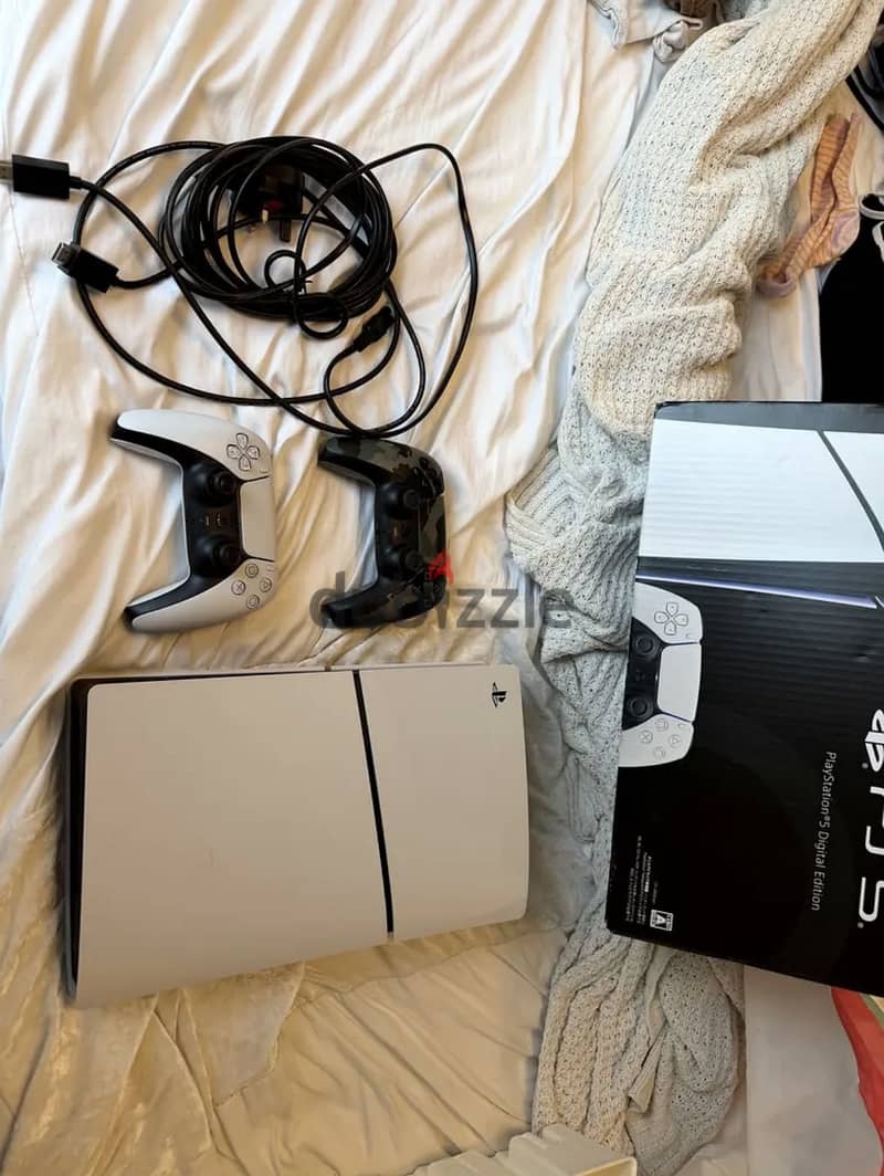 PlayStation 5 slim 1