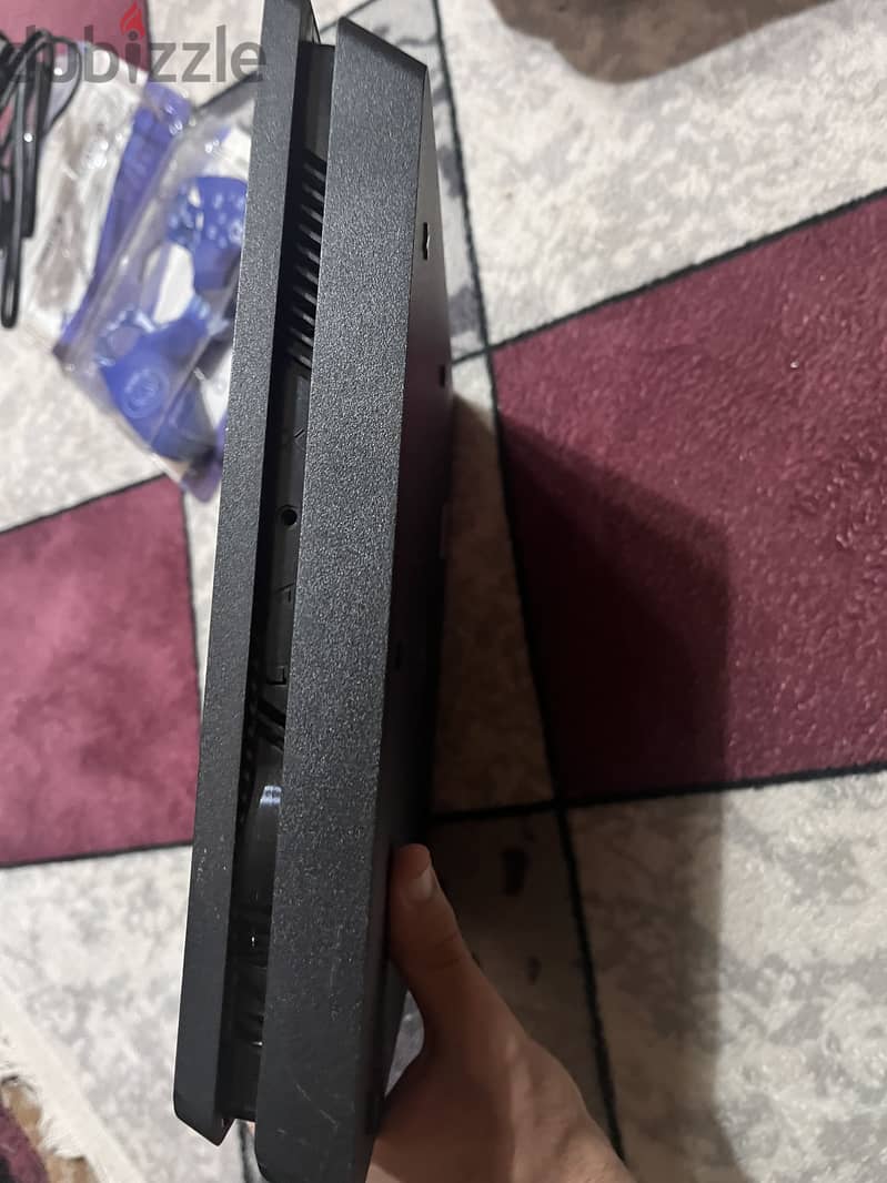 Ps4 slim 7