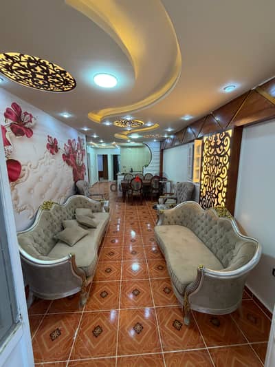 Apartment for sale in kilometer 21, Palm Beach with furniture and modern appliances next to the sea and markets, entrance number 2, a distinguished residential and summer location