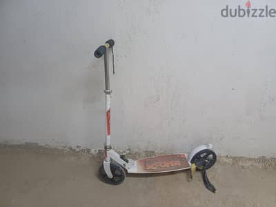 سكوتر للبيع السريع بحالة جيدة جدا