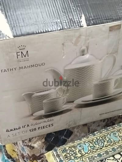 طقم صيني كامل ماركه فتحي محمود 128 قطعه