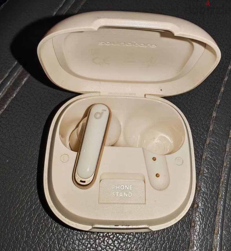 Soundcore P40i White 1
