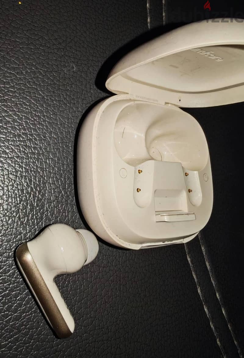 Soundcore P40i White 4