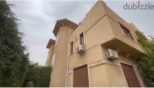 فيللا للبيع بالحي التاسع مدينة الشيخ زايد