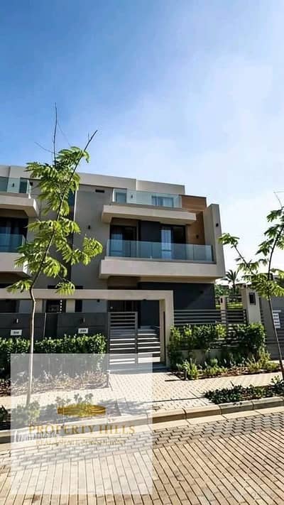 فيلا بجاردن جاهزه للاستلام والمعاينه في كمبوند الباتيو جايد - التجمع السادس برايم لوكيشن  El Patio Jade