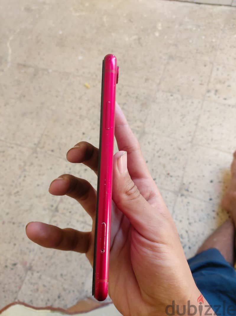 Apple - iPhone XR 4