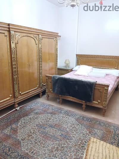 غرفة نوم كاملة ٤ قطع خشب زان