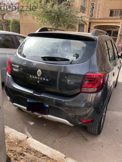رينو سانديرو ستيب واى 2021
