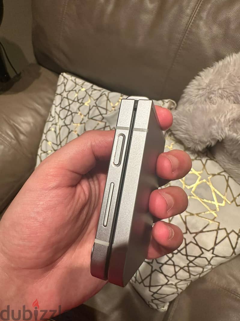Samsung Z Flip 6 5