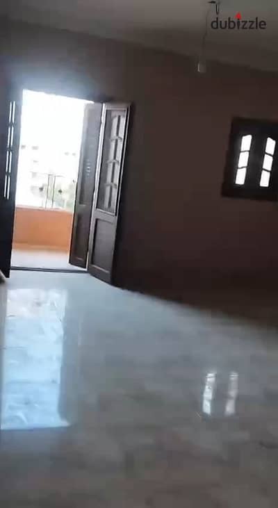 Apartment on the main road for rent