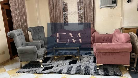 شقة للإيجار مفروشة موقع مميز قريب من الخدمات