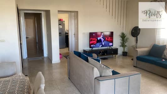 للايجار شقة متشطبه بالمطبخ بجوار المدرسة الالمانية فى كمبوند بيفيرلى هيلز الشيخ ذايد for Rent Apartment with kitchen, in Beverly Hills  - Sheikh Zayed