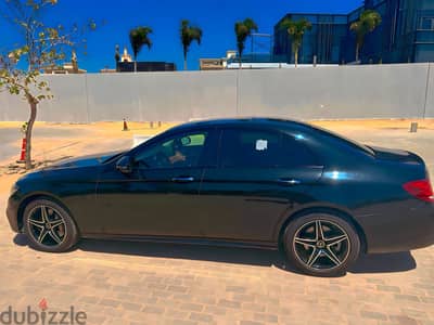 Mercedes-Benz E300 2019