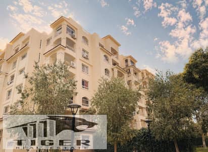 For sale in my city, an apartment of 211 meters in b1, finished by the owner in the best location