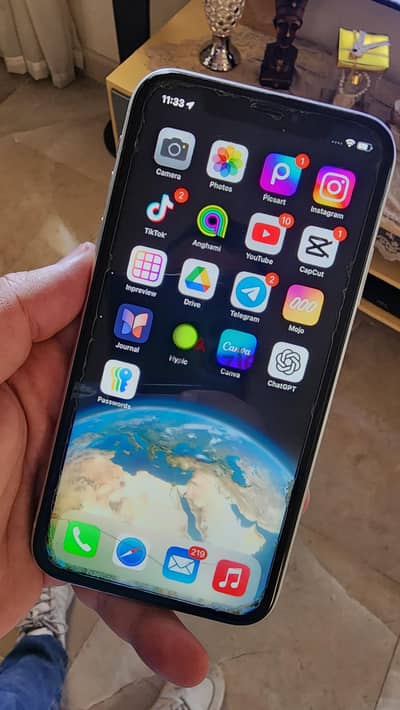 Apple - iPhone XR 64GB