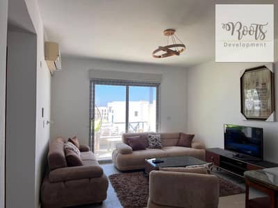 للايجار بنتهاوس مفروش بالتكيفات و المطبخ لاجون فيو في ماونتن راس الحكمه For Rent furnished Penthouse, in Mountain View Ras Elhekma - North Coast