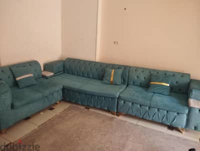 ركنه جديده استعمال خمس شهور لون ازرق حاله جيده