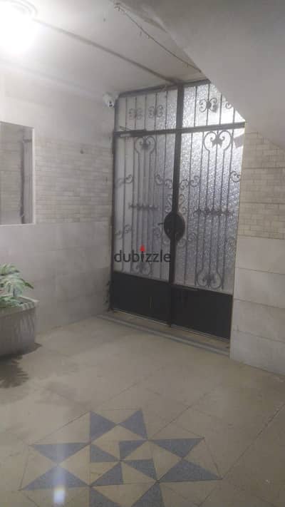 Apartment for sale in Nasr City on Makram Abid, 4 minutes to Abbas Al-Akkad. Building 11 floors with 2 apartments, 100m/ large reception with two sections / two bedrooms and kitchen / and bathroom, luxury finishing. There is a 7th-floor elevator above several floors, a fully licensed portion of the land, contract (registered) buildings from the thousands (2)