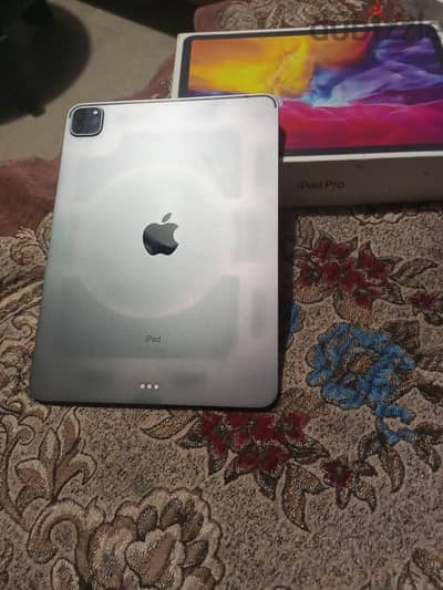 ايباد برو الجيل الثاني 11 بوصه مستعمل مثل الجديد
