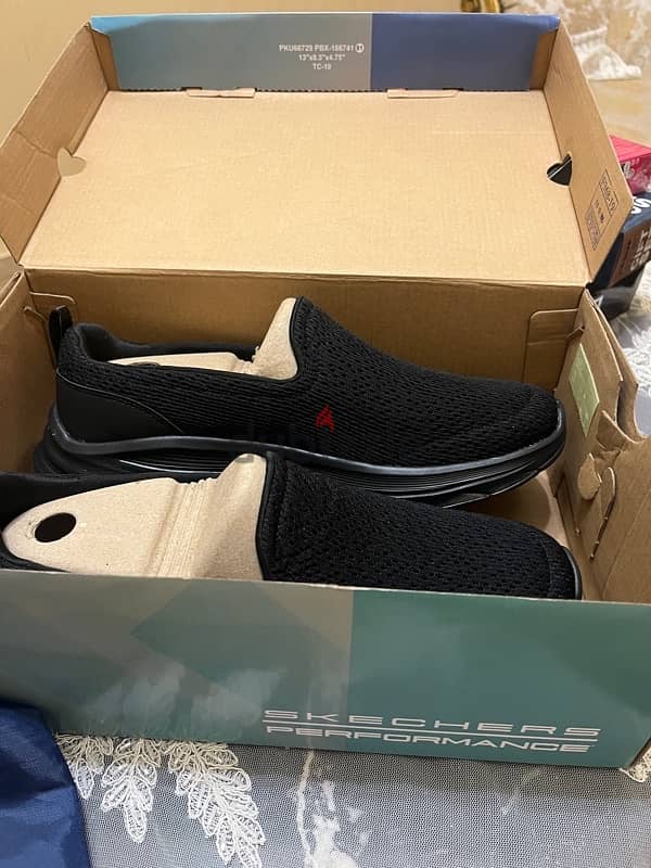 skechers 2