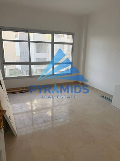 spacious Apartment for Rent in Madinaty B8  244 sqm | Prime Location  A fantastic opportunity to rent a spacious apartment