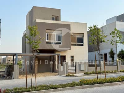 Standalone Villa for Sale in Etapa Compound – Sheikh Zayed_ ready to move  FOR INVESTMENT
